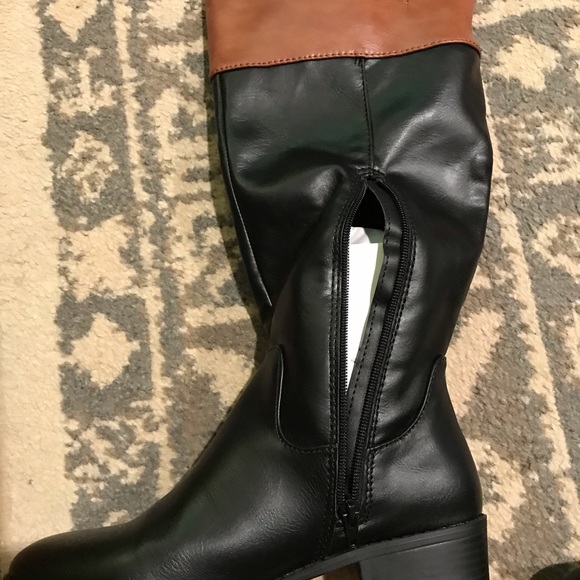 NWT Riding boots - Picture 3 of 4